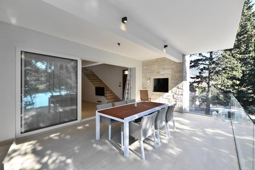 Chiponsky One - 5 Star Beachfront Property Bol Bagian luar foto